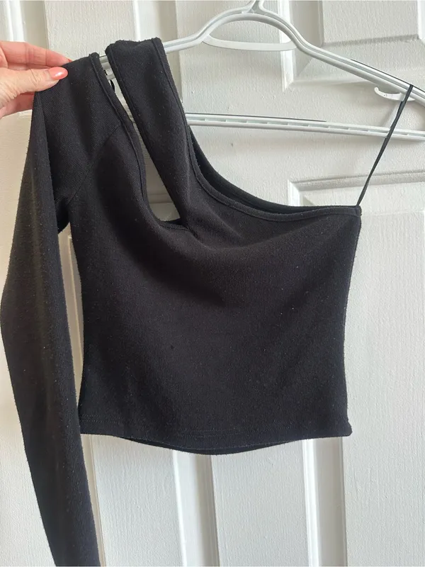 4th + Reckless Black Asymmetric One - Image 3