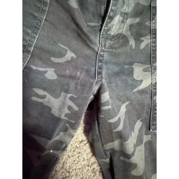 KUT from the Kloth Ankle Skinny Camo Pants Grey Size 6 Utility Zipper Hem - Image 4