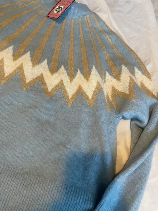 Moon Ryder BNWT blue cr aspen sweater - Image 6