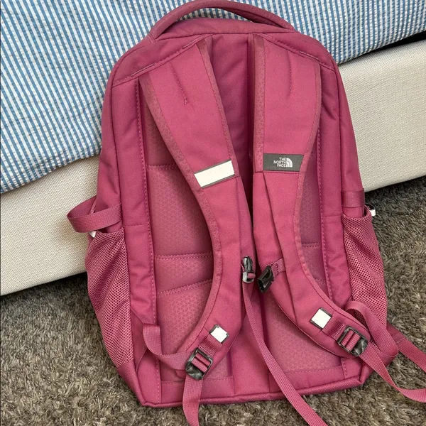 The North Face pivoter Fuchsia Backpack - Image 6