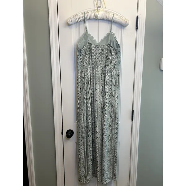 No Boundaries Juniors L (11-13) Green Geometric Lace V-Neck Strappy Maxi Dress - Image 16