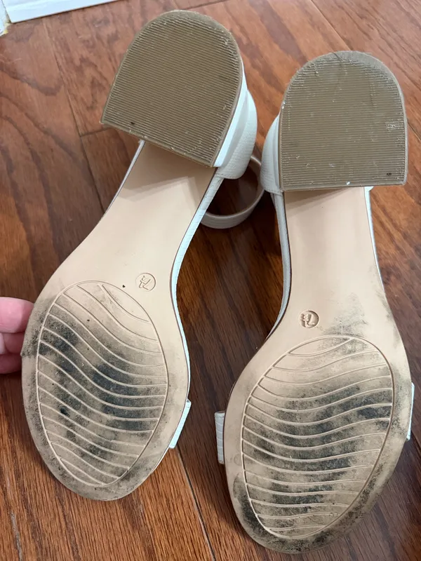 X/Appeal White pattern open toe 2 1/2” heels - Size 7.5 - Image 8