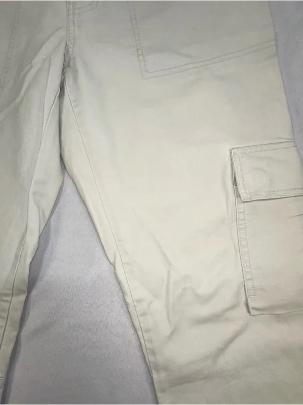 Abercrombie & Fitch Women’s Cream Cargo Pants Low Rise Flare Leg Zip Hem Sz 10 - Image 5