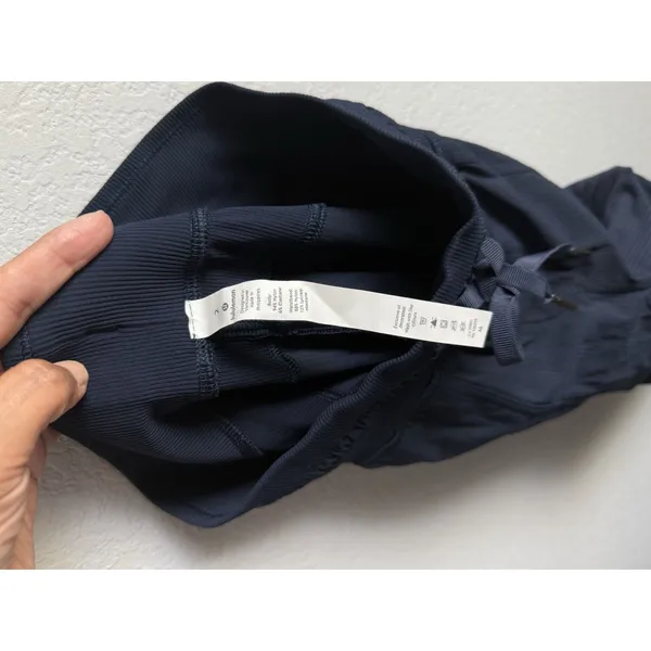 Lululemon Dance Studio Mid Rise Joggers True Navy Lightweight Cargo Pants Size 2 - Image 9
