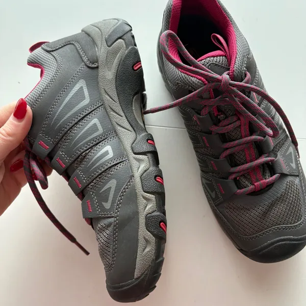 KEEN Womens Hiking Shoes‎ Dark Grey Berry Pink Low Top Trail Sneakers Size 9 - Image 3