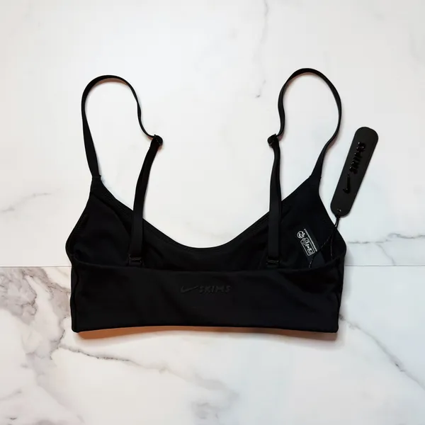NWT NikeSkims Matte Micro Scoop Bra  - Image 4