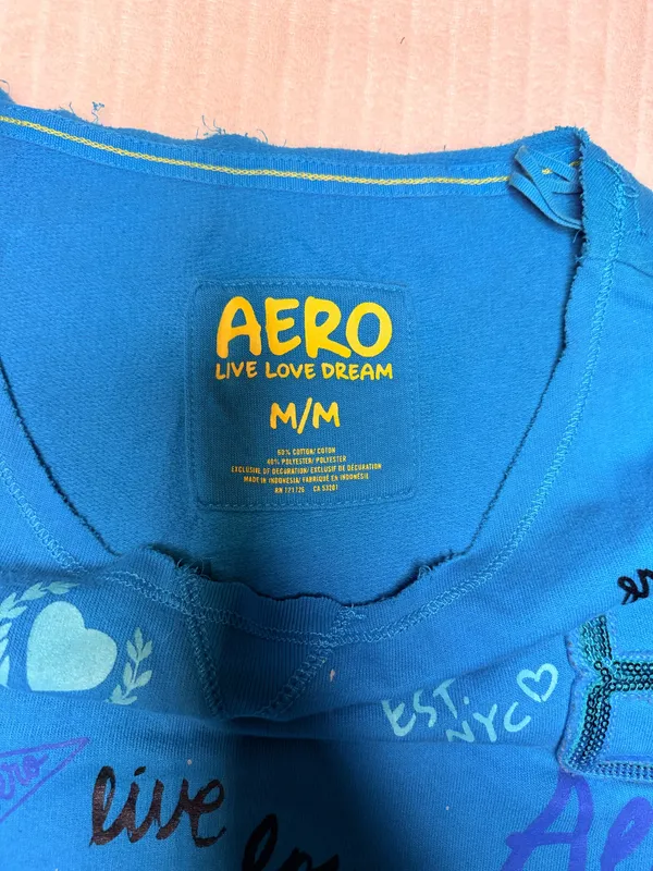 Vintage Y2K Aeropostale Aero Blue Graphic Crop Top Size M - Image 6