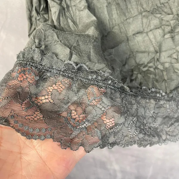 Maurices Cami Tank Top Women XXL Gray Crinkle Lace‎ Trim Coquette Fairy Grunge - Image 7