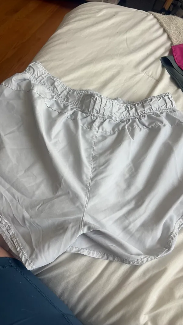 white athletic shorts with pockets Size L - Image 2