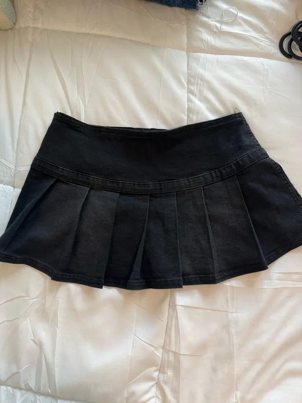 Urban Outfitters BDG Shaina Belted Denim Micro Mini Skort - Image 6