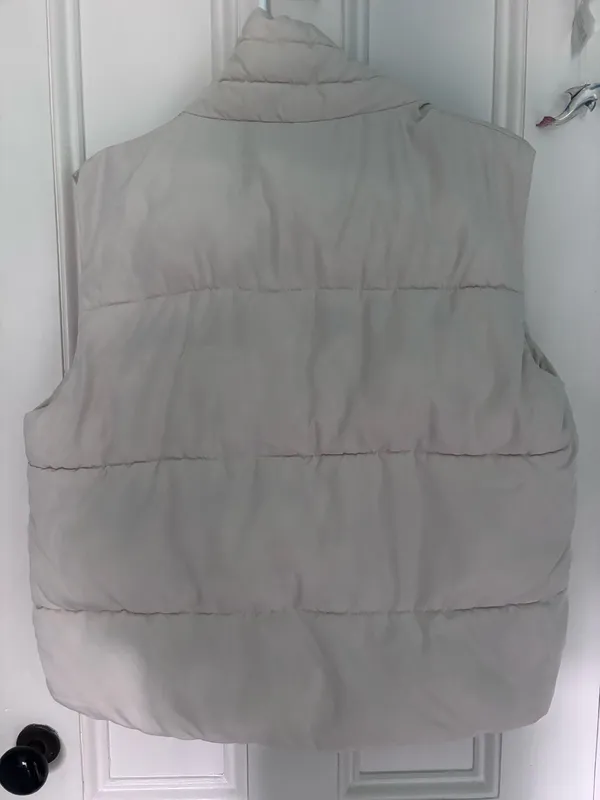 Urban Outfitters White Vest - Image 4