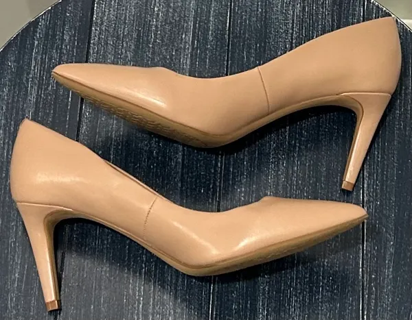 Kelly & Katie Pumps - Image 2