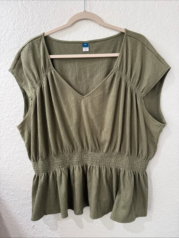 OLD NAVY Olive Smocked Waist V-Neck Top Size XXL - Image 7