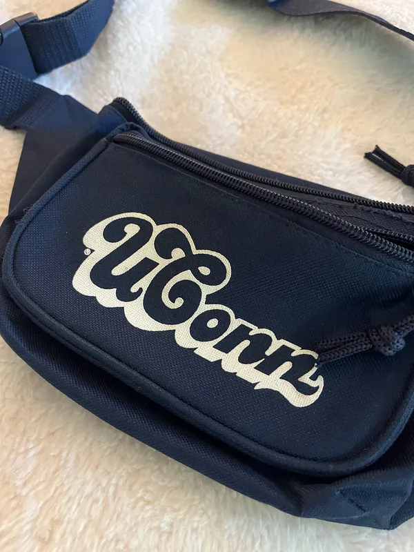 Vintage UConn Navy Blue Fanny-Pack - Image 2