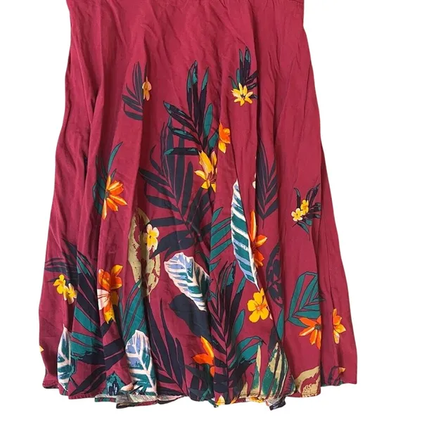 Old Navy Purple Tropical Floral Print‎ Fit & Flare Summer Sundress Size Small - Image 4