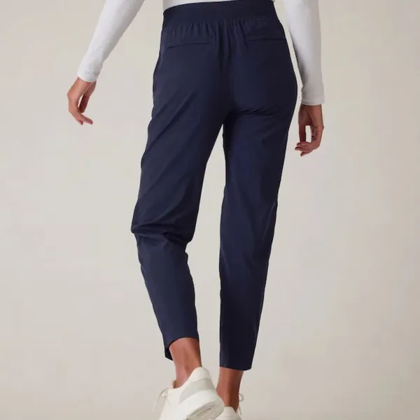 Athleta Brooklyn Ankle Pant in Navy Size 8 Casual Wrinkle Resistant Stretch - Image 2