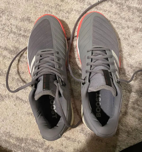Adidas Tennis Shoes - Image 2