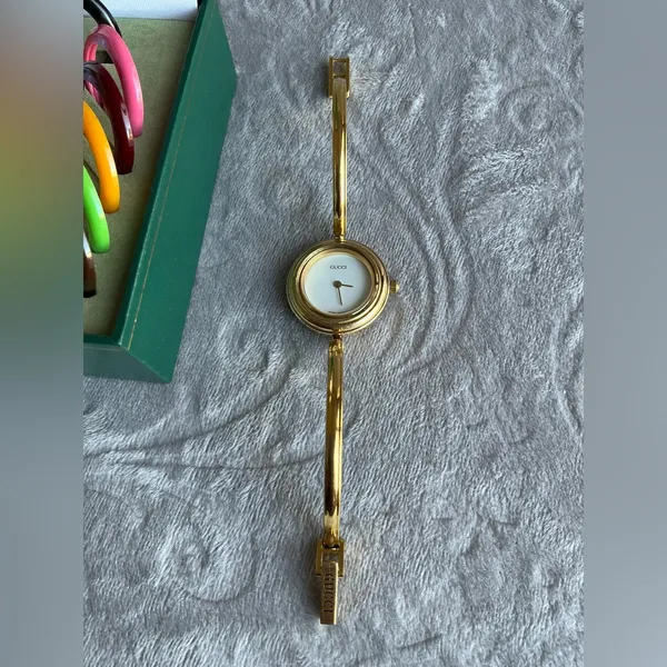 GUCCI interchangeable bezel watch set🔥🔥🔥 - Image 6