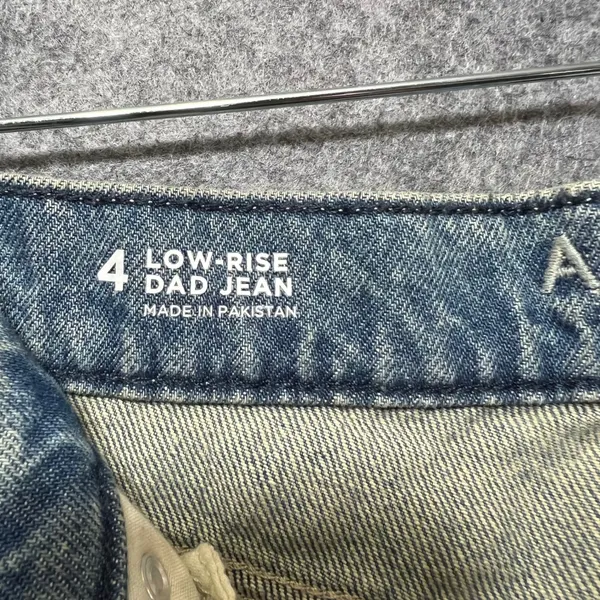 Arizona Jeans Low‎ Rise Dad Jeans Distressed Ripped Denim Light Wash Size 4 - Image 8