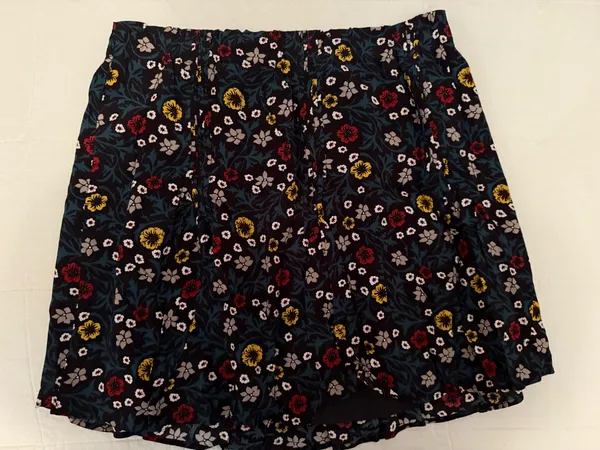 Loft Flippy Skirt - Image 3