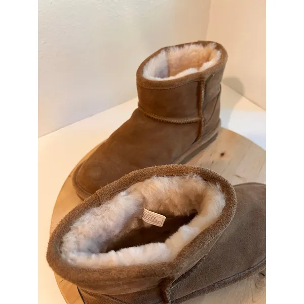 Banana Republic Bearpaw Chestnut Brown Suede Leather Low Top Ankle Lined Cozy Boots Size 9 - Image 9
