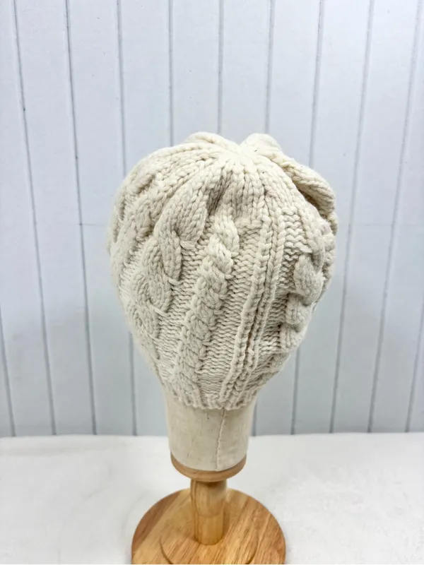 The North Face Cream Knit Beanie - Chunky Cable Style - Image 5