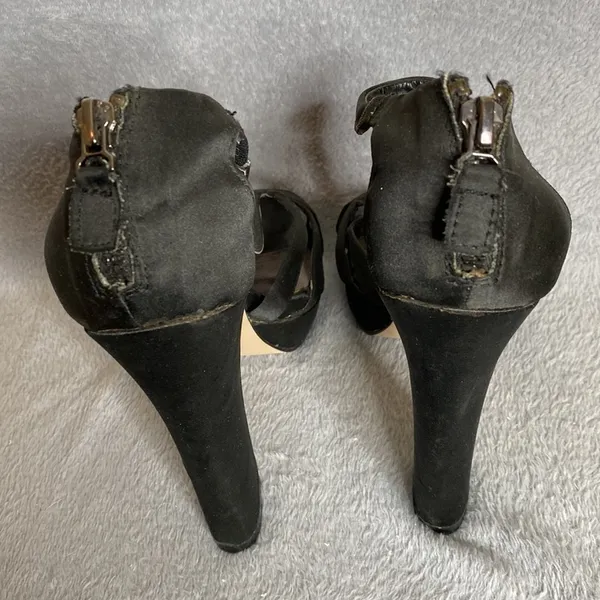 Steven by Steve Madden Haylow Black T-Strap Platform Heels Size 7 - Image 5