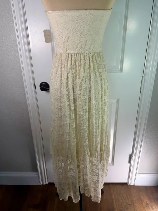 Altar'd State Cream Lace High-Low Strapless Maxi Dress E1345K221JD - Image 4
