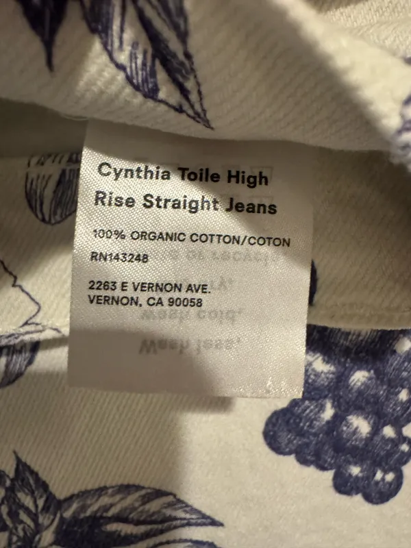 Reformation Cynthia High Rise Straight Leg Jeans - Image 7