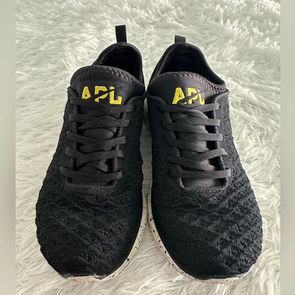 APL X Soulcycle Techloom Phantom Athletic Minimalist‎ Women's Sneakers Size 7 - Image 2