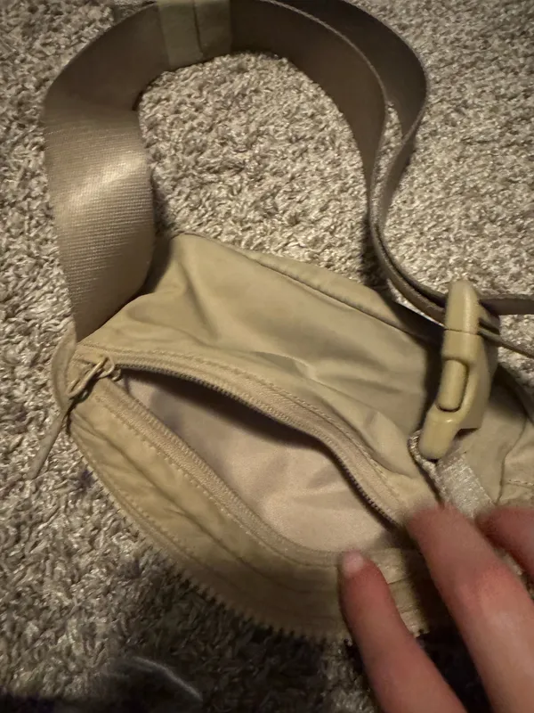 Lululemon Fanny Pack - Image 4