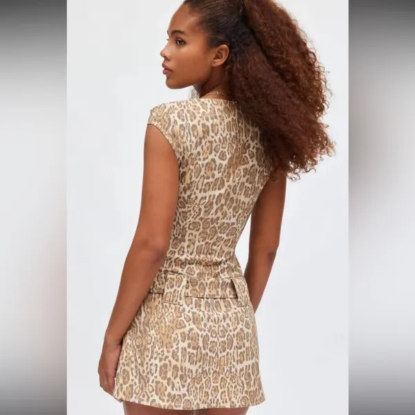 Urban Outfitters Cheetah Mini dress - Image 4