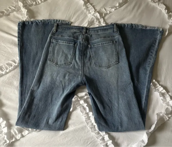 Francesca's Flare Jeans High-Rise - Image 3