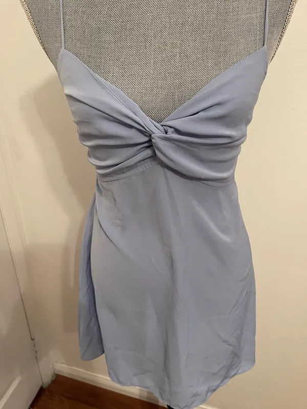 Abercrombie & Fitch Light Blue Twist Front Slip Dress. Size Small - Image 7