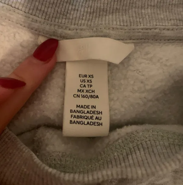 H&M Sweatshirt - Image 2