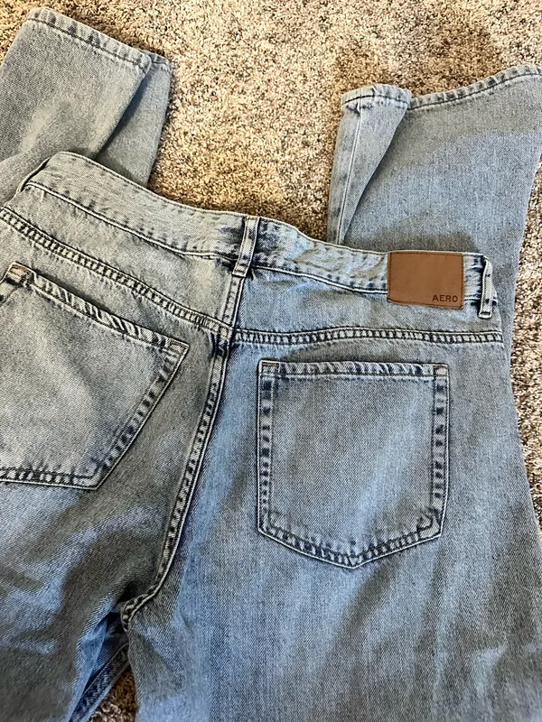 Aeropostale Jeans - Image 3