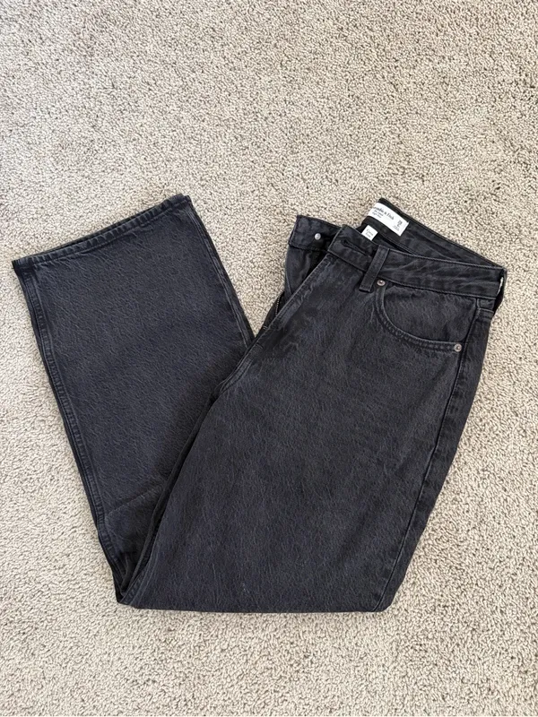 Abercrombie Curve Love “The Loose” High Rise Jeans 6short - Image 2