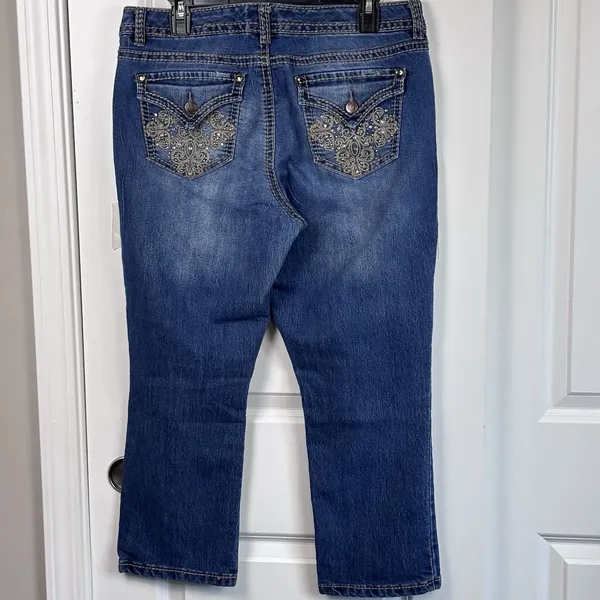 Nine West Jeans Womens 10/30 Bling Embroidered Rhinestone Capri Pants Blue Denim - Image 2