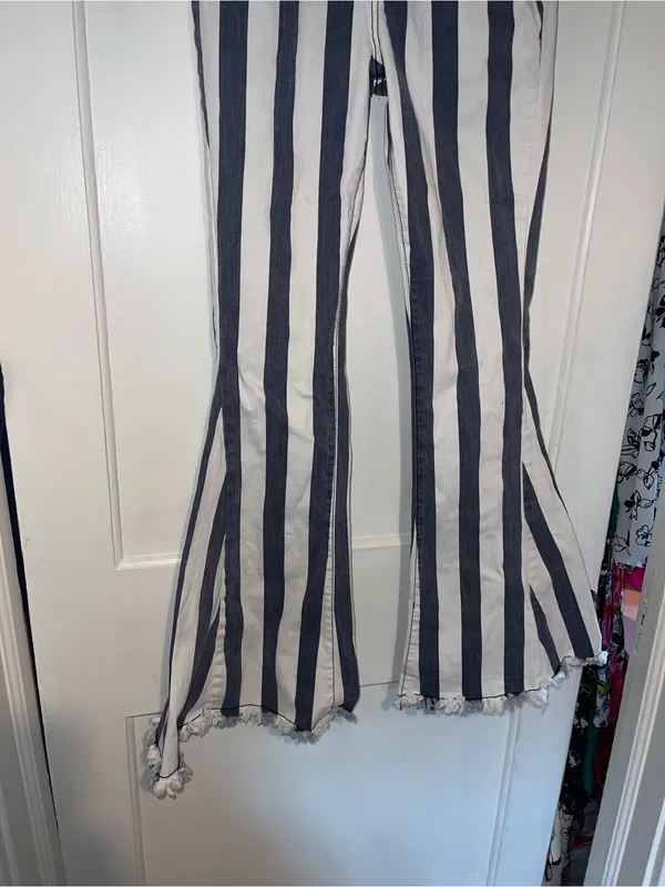 Saints & Hearts Striped High-Waist Flared White & Navy Jeans - Sz Small - Image 3