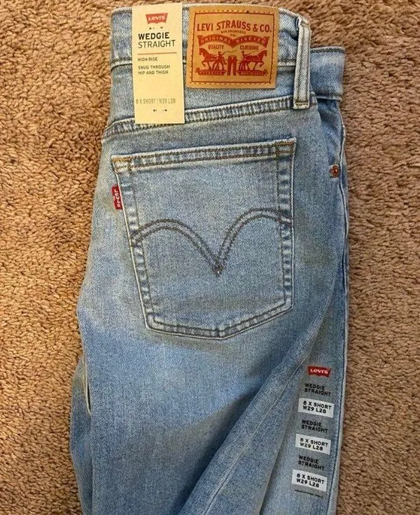 Levi's wedgie straight leg jeans - Image 4