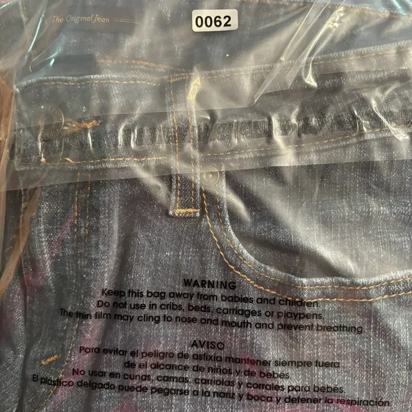 Levi’s Mid Rise Skinny Jeans Women's Size 8M Medium Wash Blue Great Condition‎ - Image 12
