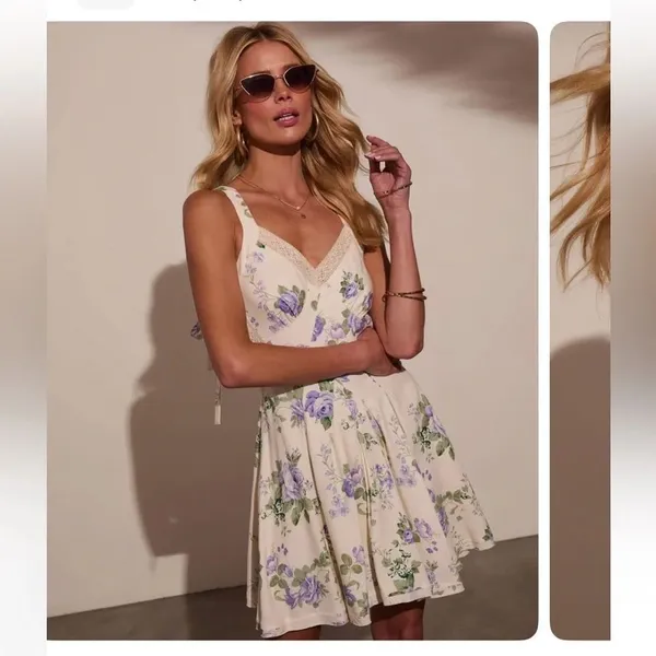 ✨Vici Crissa Floral Cutout Mini Sz Medium Dress✨ - Image 4