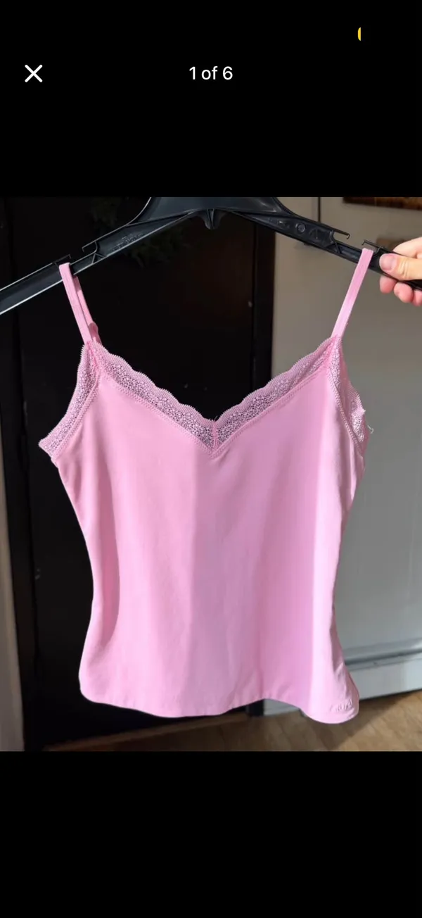 Aritzia Original Contour Flirt Camisole Jellybean Pink Size M - Image 2