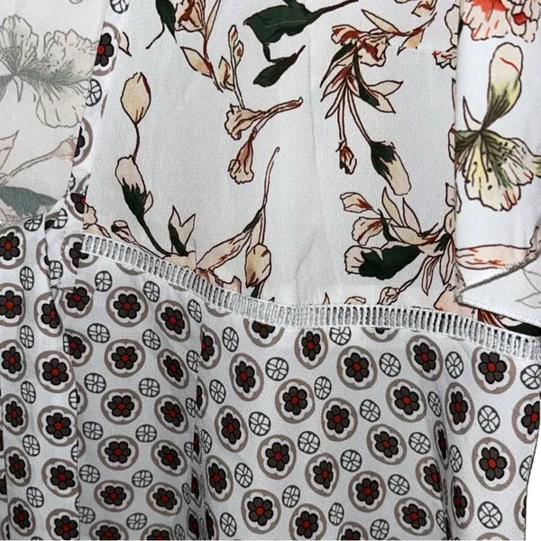 Mixed Floral Plus Size Lightweight Open Tie Front Layering Blouse XXL 2XL EUC - Image 3