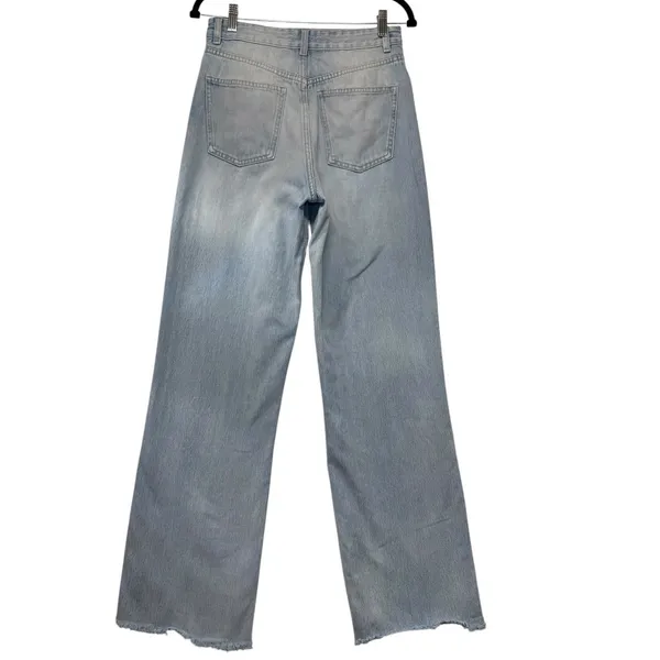 Zara High Rise Wide Leg Jeans Light Wash Blue Raw Hem Size 6 - Image 4