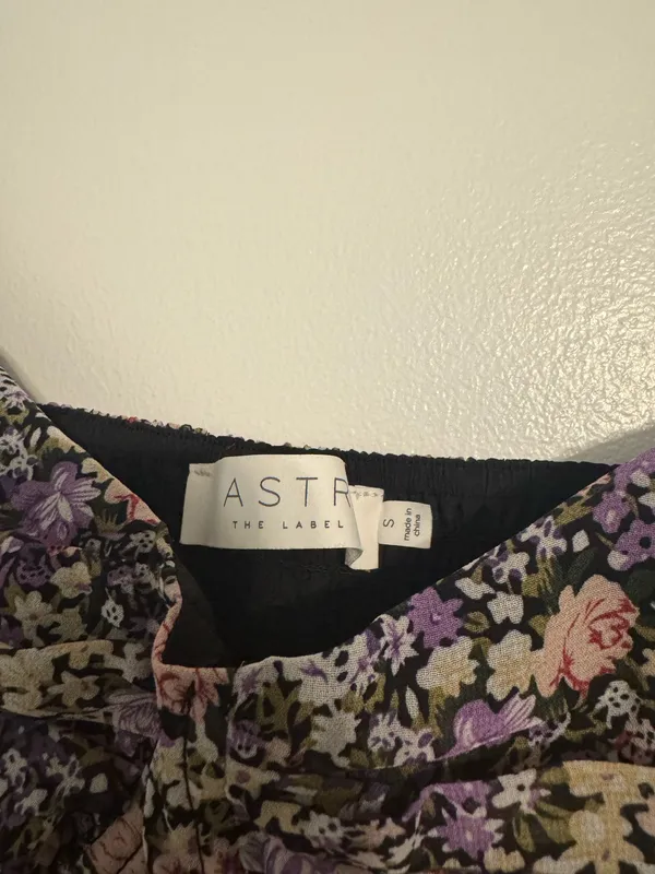 Astr The Label Floral Midi Dress - Image 3