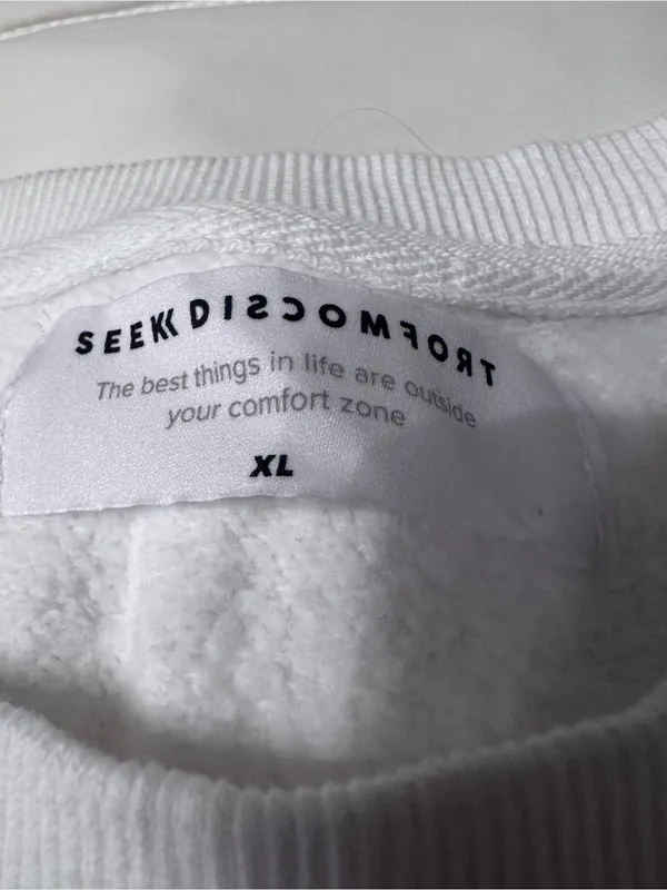 Seek Discomfort Women's Cream Graphic Sweatshirt with Rainbow Detail - Size XL - Image 9