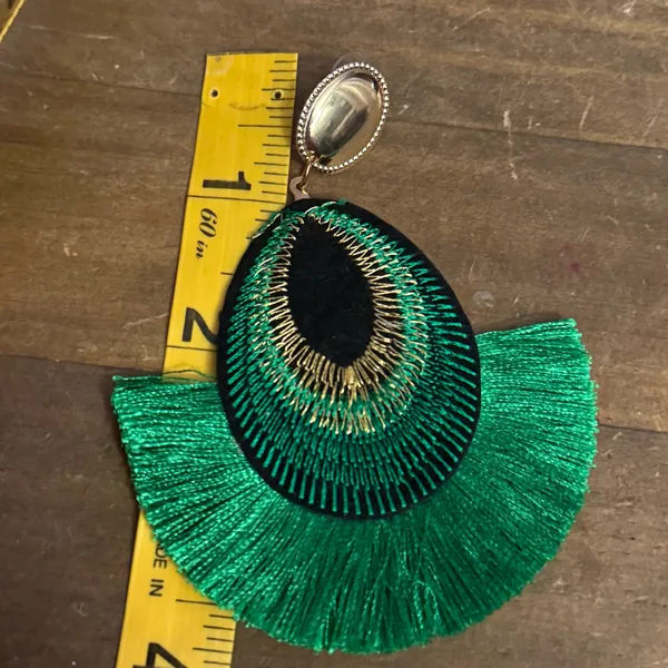 Large bohemian green peacock feather tassel earrings - Image 3