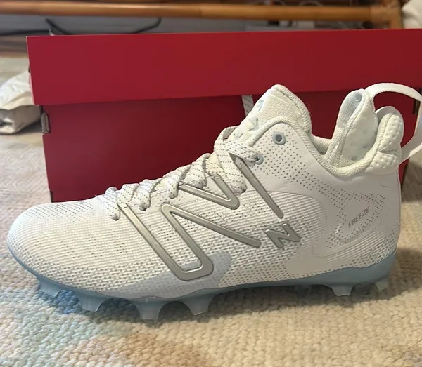 New Balance Lacrosse Cleats - Image 3