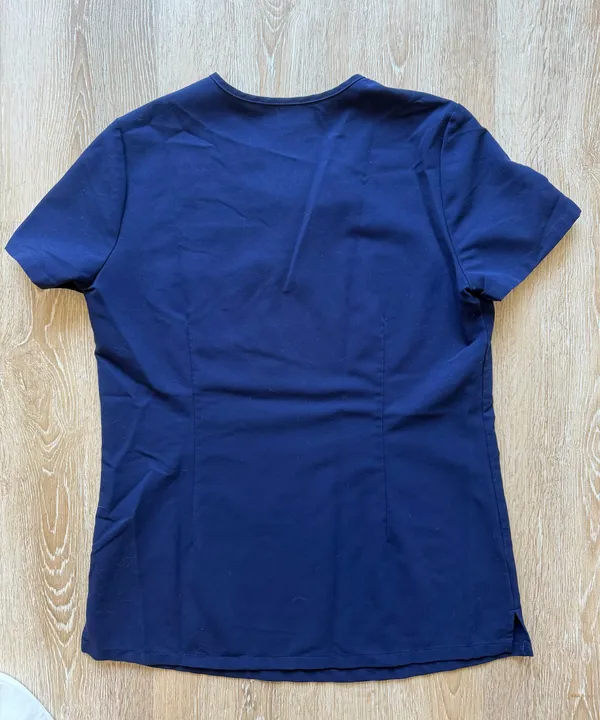 FIGS Catarina One-Pocket Top Navy - Image 2